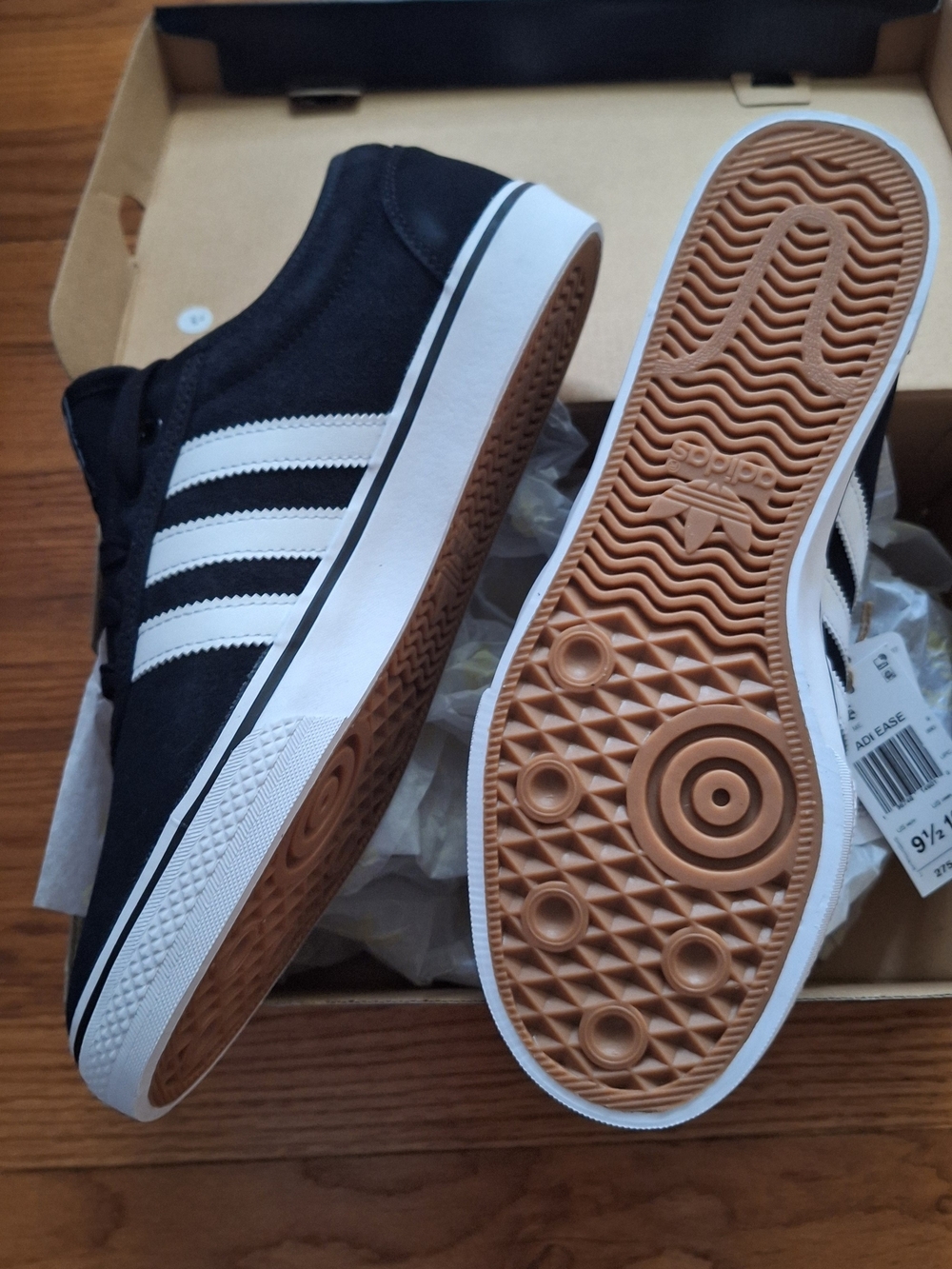 adidas Adi Ease Men’s Shoes in Black and White size 9.5 US